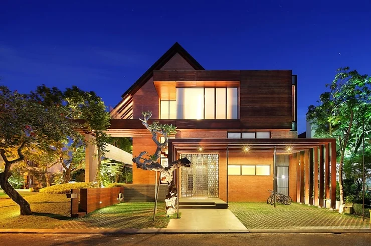 Rumah Tropis Bernuansa Alam: Dingin Tanpa AC
