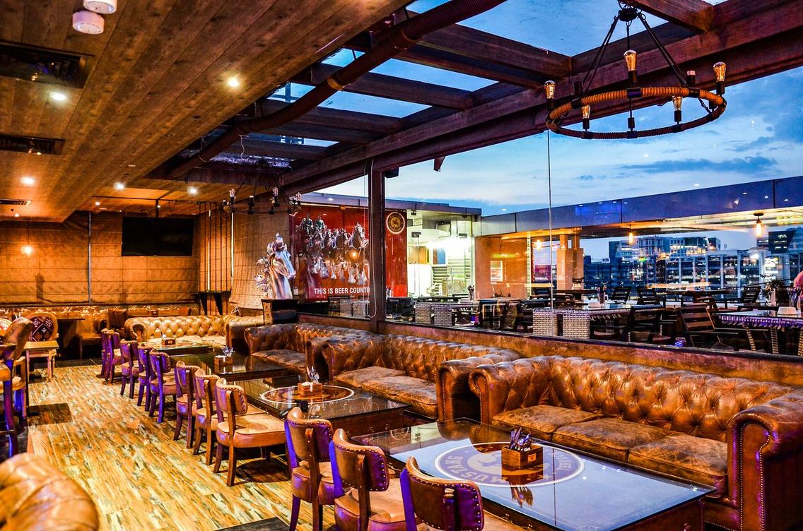 Terrace Lounge