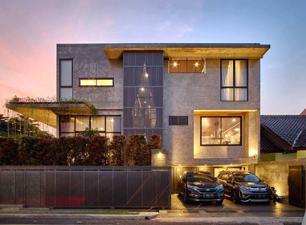Fasad Rumah Mewah