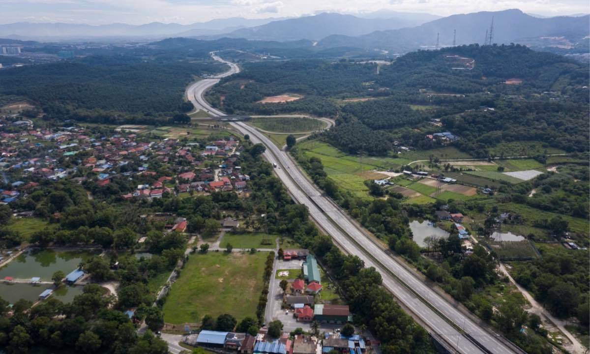 Perumahan Dekat Hutan