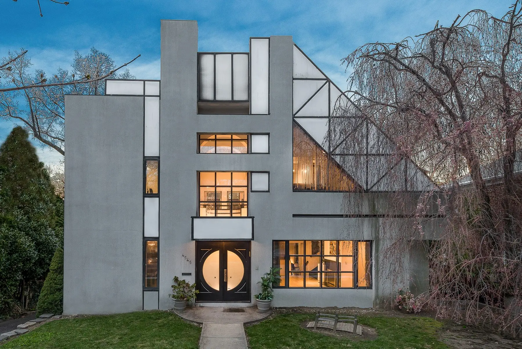Post Modern House
